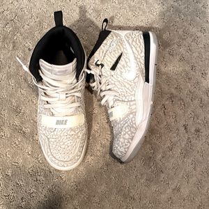 Air Jordan 1 retro size 5 women’s.